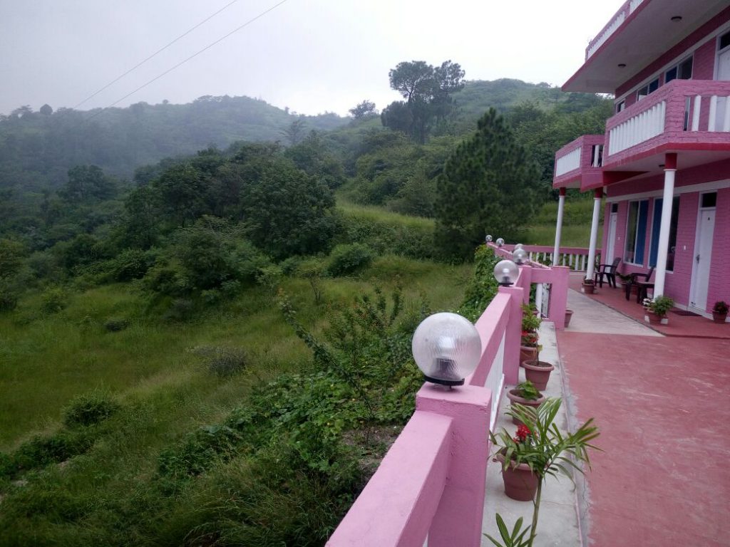 Sunshine Courtyard Resort Shoghi