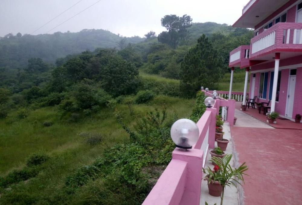 Sunshine Courtyard Resort Shoghi