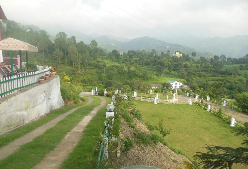 Sunshine Courtyard Resort Shoghi